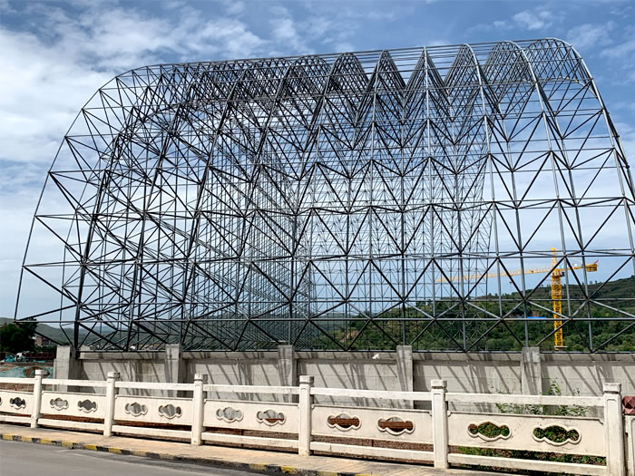 大兴安岭山寨矿储煤棚网架